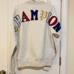 Men’s Small Champion Sweatshirt